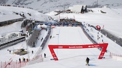In Zermatt werden auch in der kommenden Saison keine Rennen stattfinden. (Bild: APA/KEYSTONE/JEAN-CHRISTOPHE BOTT)