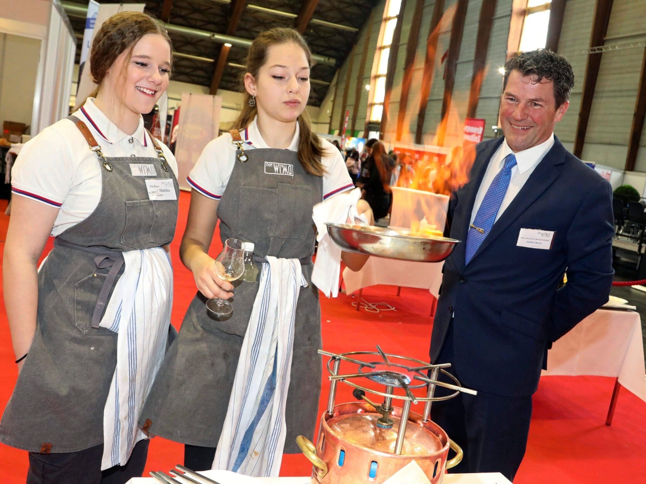 Köchinnen im Einsatz.