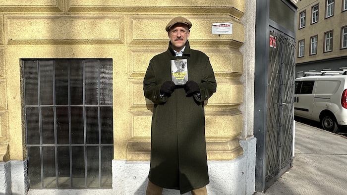 Autor und Journalist Malte Herwig an jener Ecke in Wien, wo Jack Unterweger am ehemaligen ...