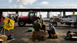 Nach Zugeständnissen der Regierung ebben die Bauernproteste in Frankreich ab. (Bild: AFP)
