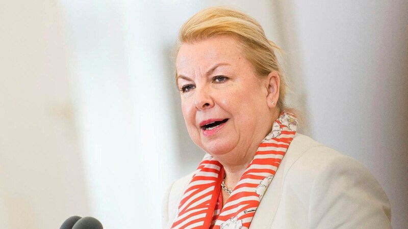 Ex-Ministerin Hartinger-Klein hat diesmal ihr Kommen zugesagt. (Bild: EXPA/Gruber)