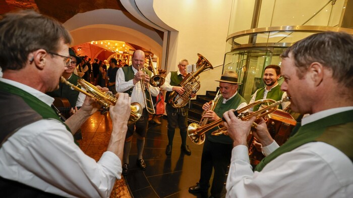 Insgesamt sieben Bands bespielten die Stiegl-Brauwelt während des Balls am Freitagabend.
