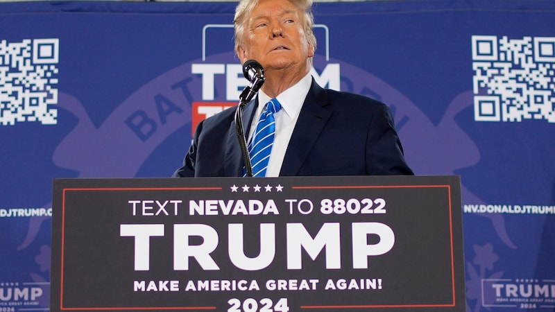 Donald Trump am 27. Jänner in Las Vegas (Bild: AP Photo/John Locher, File)