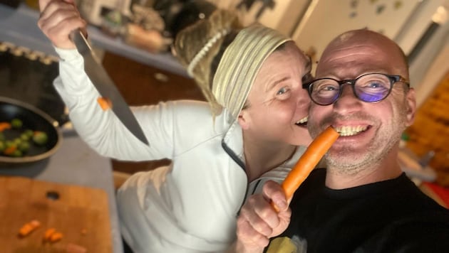 Elisabeth und Andi Nussbaumer. Zuerst Fleisch-Freaks, jetzt seit zehn Jahren vegan unterwegs. (Bild: Hof Sonnenweide)