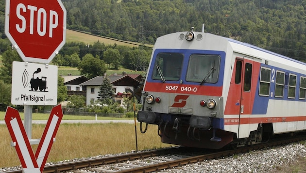 FPÖ weint Nebenbahnen im Raum Lilienfeld nach und fordert neue Straßen (Bild: KLAUS KREUZER)
