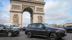 In Paris wurde am Sonntagabend für eine Verdreifachung der Parkgebühren für schwere Autos gestimmt. (Bild: AP)