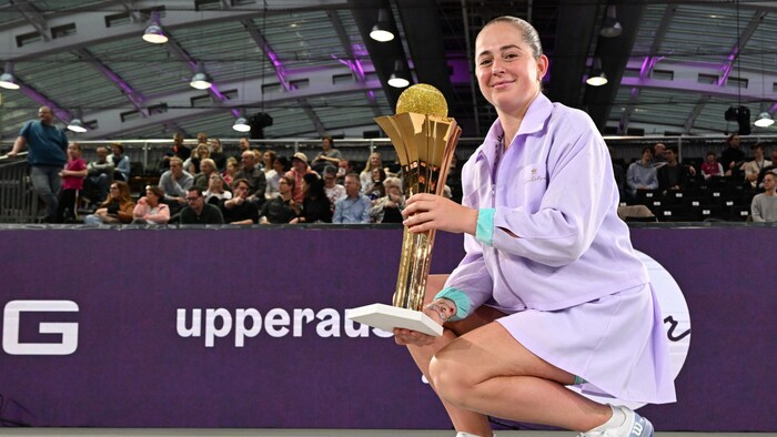 Jelena Ostapenko gewann den Swarovski-Pokal.