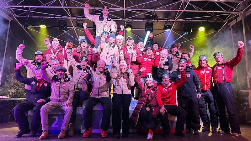 Moritz Zudrell (top) and the ÖSV team had plenty to celebrate at the 2024 Junior World Championships. (Bild: Ski Austria)