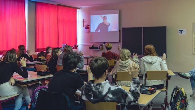 In Mittelschulen soll bald ein Englisch-Schwerpunkt möglich sein. Das beschließt der Landtag am Mittwoch. (Bild: Nikolaus Hartl)