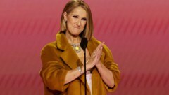 Celine Dion trat überraschend bei den Grammys auf. (Bild: APA/Getty Images via AFP/GETTY IMAGES/KEVIN WINTER)