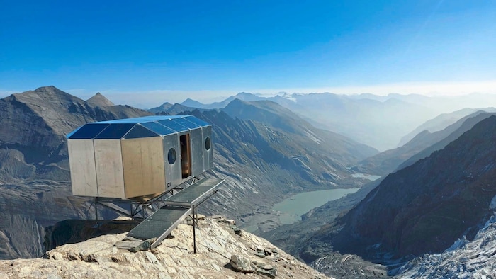 Das Biwak am Glockner im Sommer.