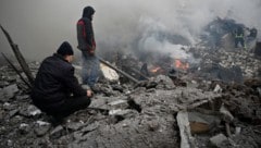 Teile der Unterstützung sollen in den Wiederaufbau des Landes fließen. (Bild: AFP)