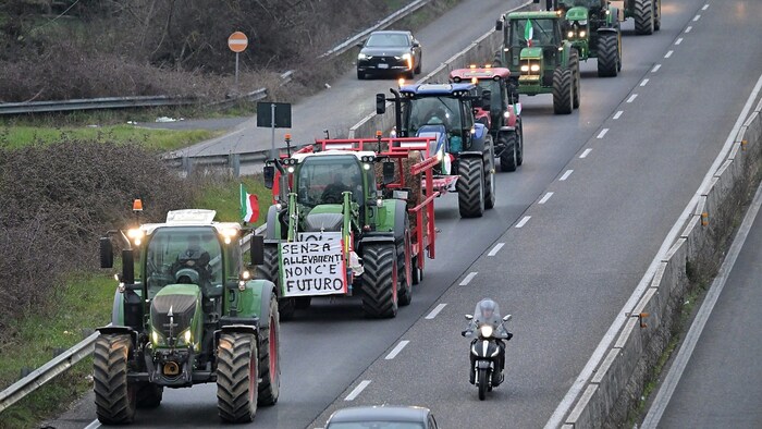 Tractors on their way to Rome