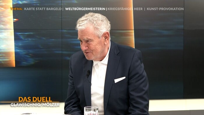 Andreas Mölzer diyalogda.
