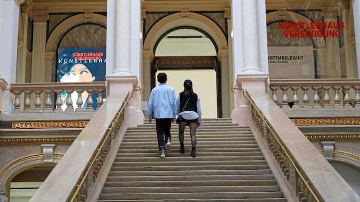 Die Albertina modern ist ein Museum für Gegenwartskunst, das als zweiter Standort der Wiener ...