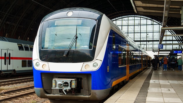 The rail company Transdev and the train drivers' union have reached a new wage agreement. (Bild: stock.adobe.com/Ilja)