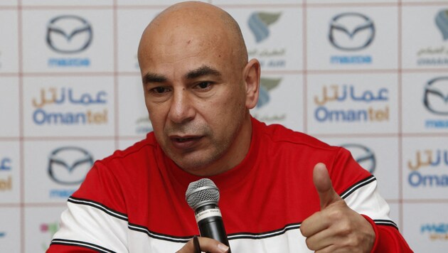 Hossam Hassan (Bild: APA/AFP/MOHAMMED MAHJOUB)