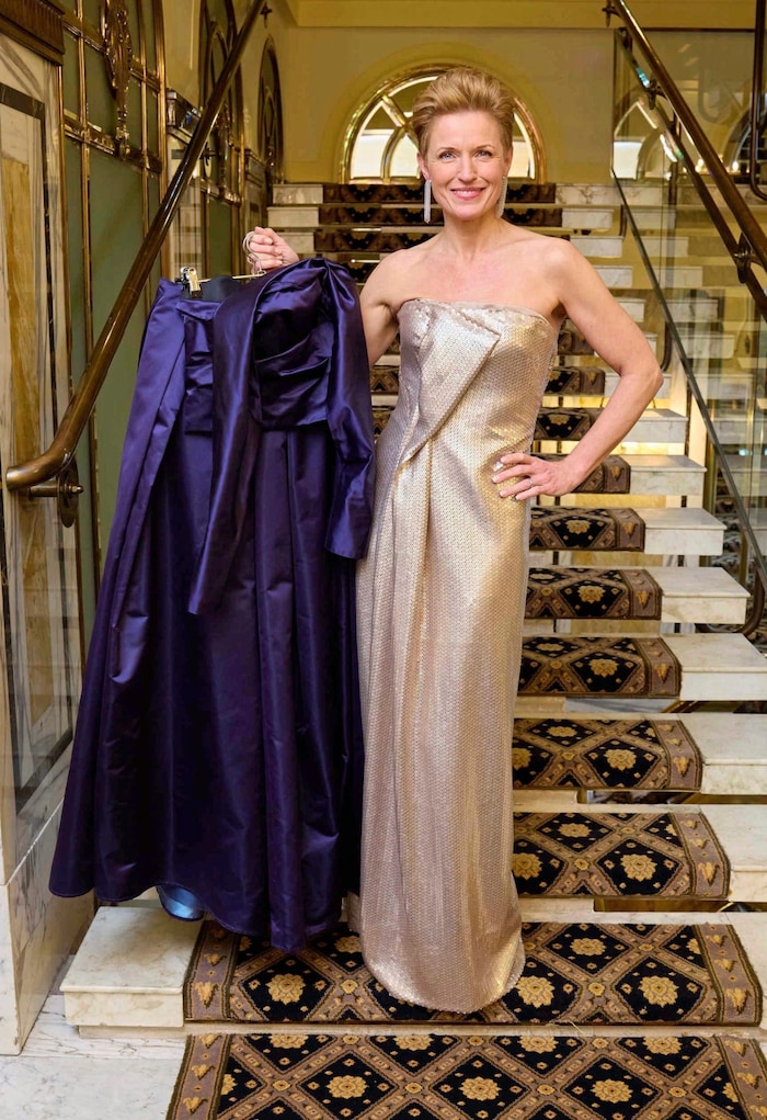 Für welches Kleid sich Reitbauer entscheiden wird? Bestimmt wird sie goldrichtig liegen ... 