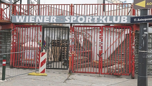 Stillstand bei der Sanierung des Wiener Sport-Club Platzes. (Bild: Zwefo)