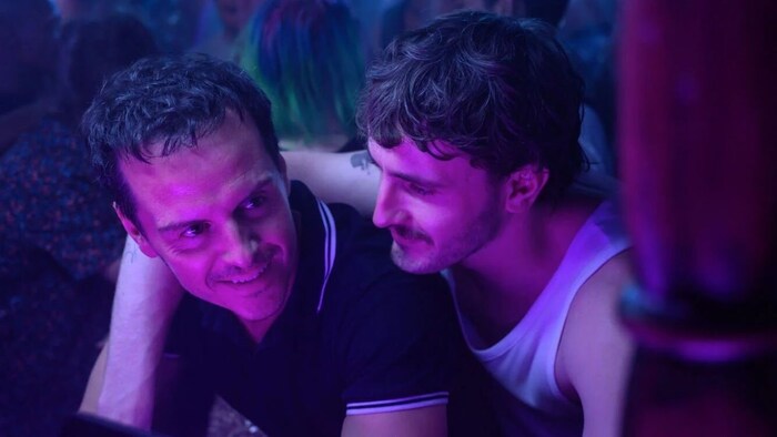 Ein schriller Probefeueralarm bringt Adam (Andrew Scott) und Harry (Paul Mescal) in dieser ...