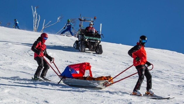 Zwei Drittel der Einsätze sind nach Skiunfällen nötig, zieht die NÖ Bergrettung Bilanz (Bild: Bergrettung Lackenhof/Lukas Egger)