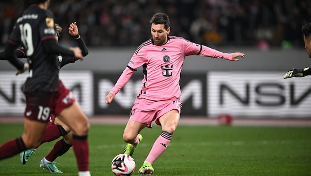 Lionel Messi im pinken Trikot, laut „New York Times“ der „heißeste Sportartikel des Planeten“ (Bild: AFP or licensors)