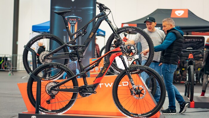 Teuer und begehrt: Rotwild E-Bikes.