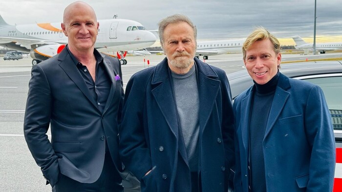 Logengastgeber Markus Deussl, Franco Nero, Manager Helmut Werner