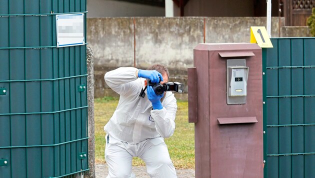 Forensics at the crime scene have been completed: Two perpetrators are being sought. (Bild: Klemens groh, Krone KREATIV)