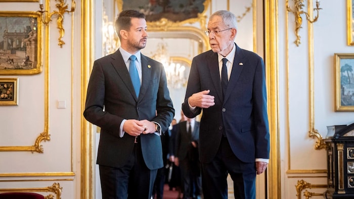 Vor dem gemeinsamen Opernballbesuch empfing Bundespräsident Alexander Van der Bellen den ...