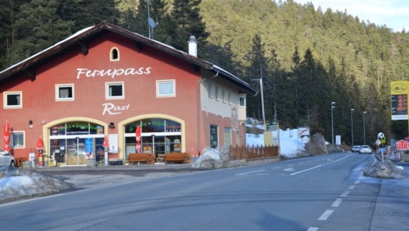 Die Familie Dolle als Unternehmer am Fernpass fürchtet Verwaisung. (Bild: DAUM Hubert)