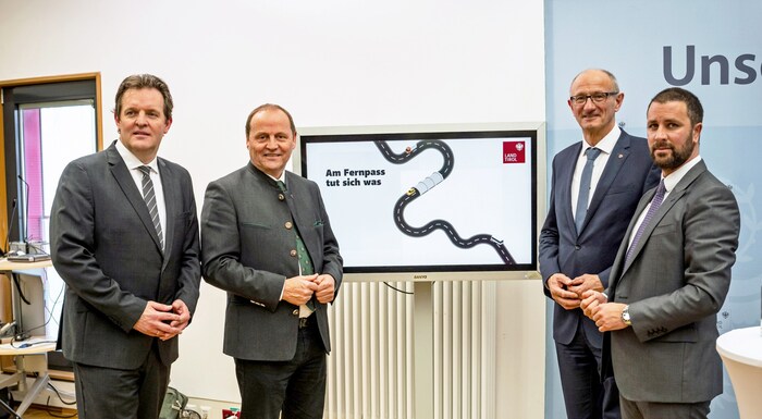 Die Regierungsspitzen bei der (folgenschweren) Präsentation in Reutte.