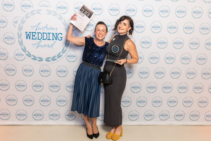 Fotografie Engagement Shooting Jennifer Grünauer (rechts)