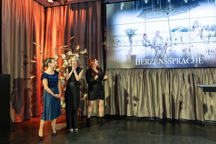 Tanja Karssemeijer von Herzenssprache freut sich über Gold