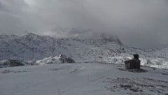 Die leere Piste täuscht: Die heimischen Liftbetreiber freuen sich über hervorragende Besucherzahlen. (Bild: dachstein.at)