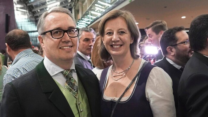 Landesrätin Barbara Eibinger-Miedl mit Mann Marco