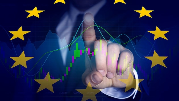 The debt reduction of individual EU states is to become more flexible. However, the stability of the Union is to be maintained with the help of important protective mechanisms. (Bild: Olga Yastremska, New Africa, Africa Studio - stock.adobe.com)