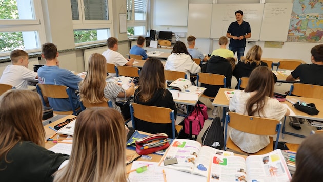 Secondary school or grammar school? That is now the question in many families. (Bild: Jauschowetz Christian)