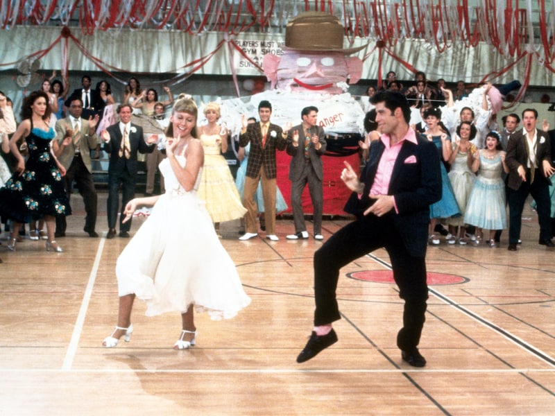 Olivia Newton-John und John Travolta in „Grease“ (Bild: ©Paramount / Everett Collection / picturedesk.com)