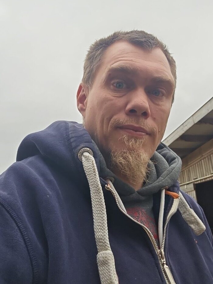 Alexander Bröckl (37), Ampflwang'dan kamyon şoförü.