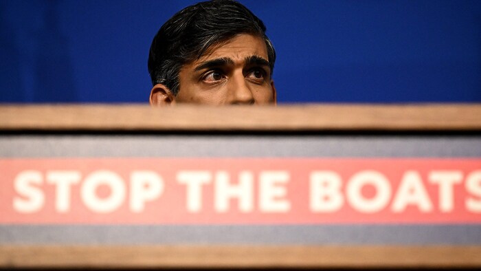 Premier Rishi Sunak will die Migranten-Boote im Ärmelkanal stoppen.