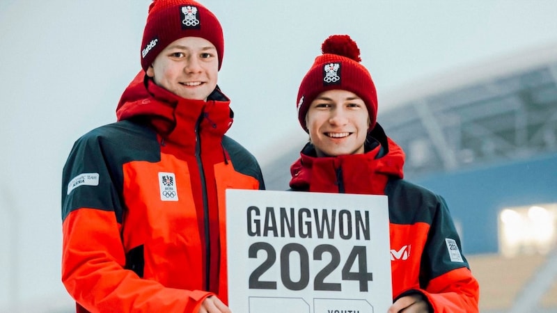 Lukas Haagen (17, l.) war bei den Olympischen Jugendspielen Teil der Mixed-Mannschaft, die im Skispringen Bronze holte. (Bild: GEPA pictures)