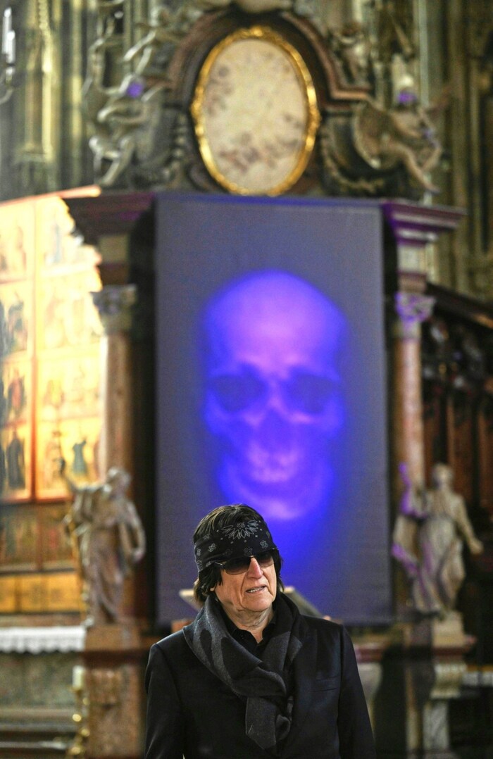 Der 75-Jährige Gottfried Helnwein betrachtet Religion als „überaus wichtig“ für den Menschen: ...