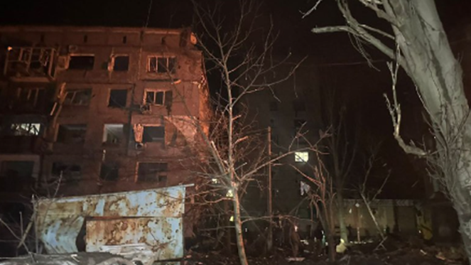 Destroyed residential buildings after Russian airstrikes on the eastern Ukrainian town of Selydowe (Bild: Telegram/VadimFilashkin)