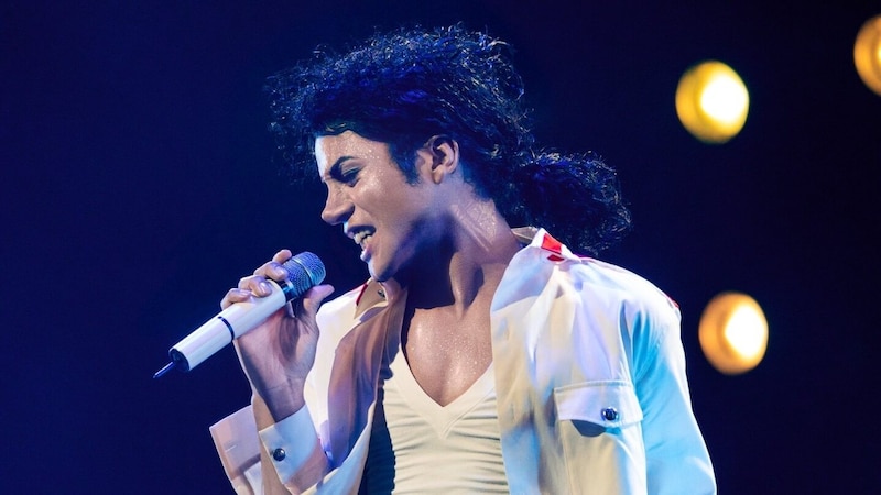 Jafaar Jackson nagybátyját, Michael Jacksont alakítja a Michael című életrajzi filmben. (Bild: twitter.com/Lionsgate)