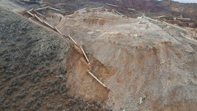 On Wednesday, there was still no sign of life from the buried workers of a Turkish gold mine. (Bild: AFP)