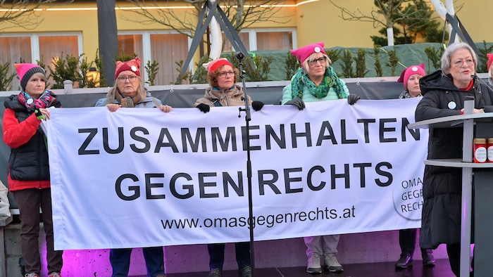 Sie wollten ein „friedliches Zeichen für eine demokratische und weltoffene Gesellschaft“ setzen.