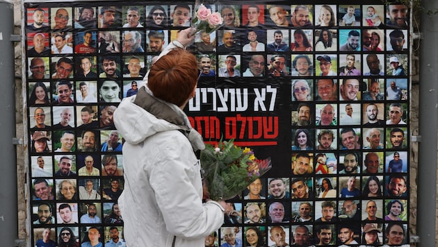 Krewni twierdzą, że wstrzymanie negocjacji przez Netanjahu jest równoznaczne z "wyrokiem śmierci". (Bild: AFP)