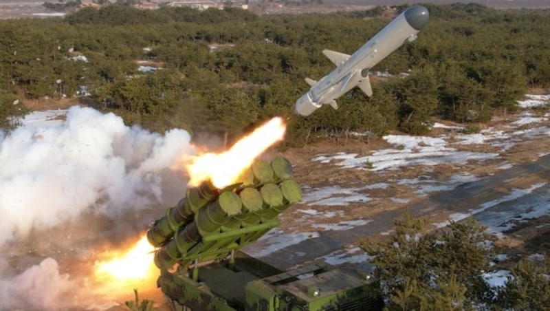 Der Test der „Padasuri-6“ sei erfolgreich gewesen, hieß es in nordkoreanischen Medien. (Bild: AFP/KCNA via KNS/STR)