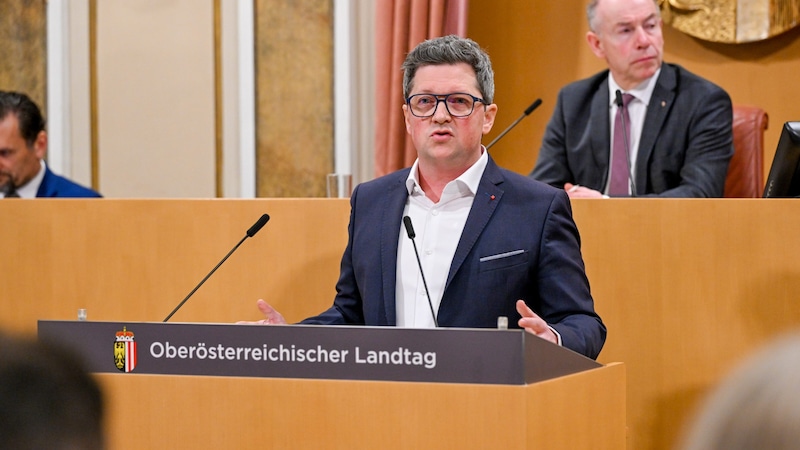 SPÖ-Landesrat Michael Lindner, in seiner Funktion für die roten Gemeinden im Land zuständig, machte zuletzt großen Druck. (Bild: Dostal Harald)